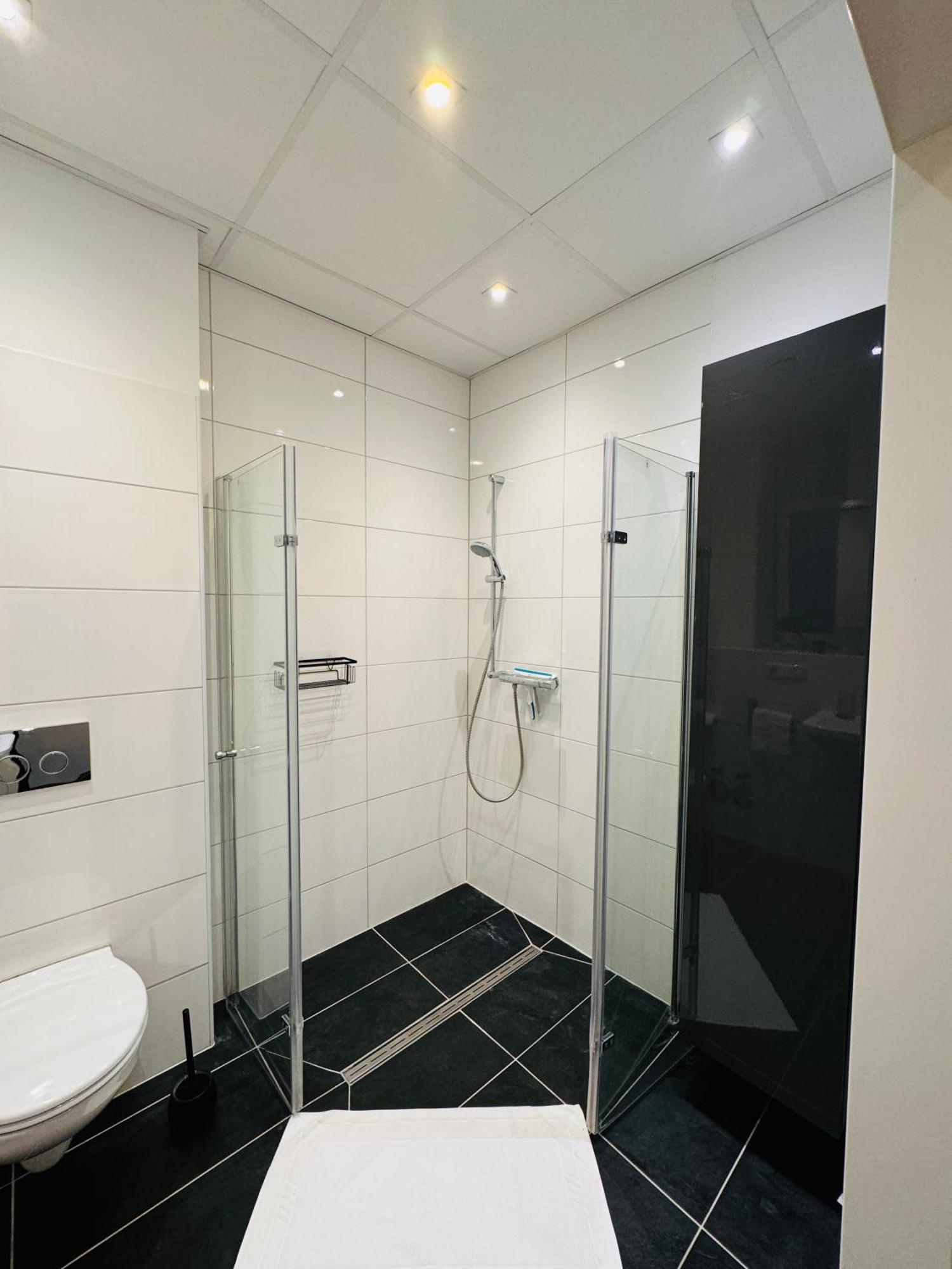 Klassen Stay - Designer Altbau Apartment Mit 2 Zimmer - Naehe Zentrum Und Rhein Koblenz  Eksteriør bilde